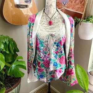 💐Vintage victoria’s secret gold label matching cami, shorts and robe set 💐